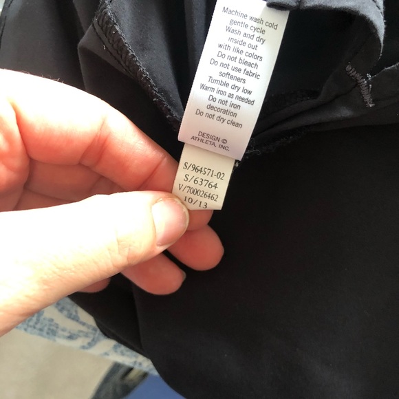Athleta Black Tank Size Medium - Picture 6 of 6